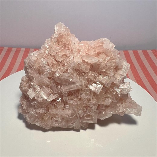 Pink Halite Crystal Specimen – 315 Grams - Natural Cubic Rock Salt Mineral Display - Etsy