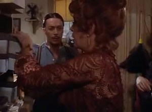 Annie (1982) - Easy Street