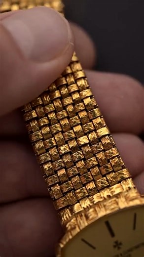 Learn more about Watches and AI for intelligent interaction | Biggi Smart