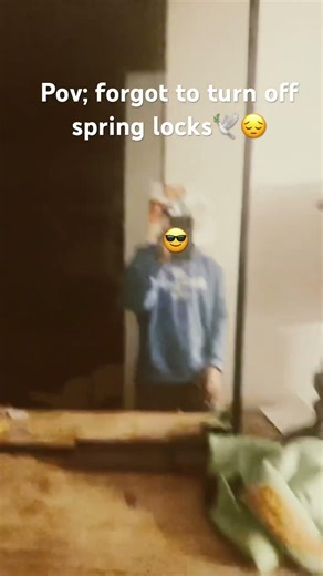 please note that these are not actual spring locks so do not be worried about me 😄