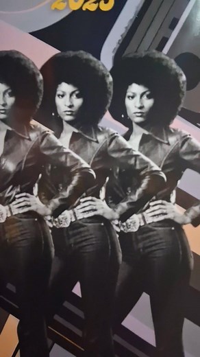 Tht Girl Too Jeep-hers w Comedienne Paula TrophyWife Clarke 70s playas ball 2025vJeep Takeover Festival | Paula Clarke