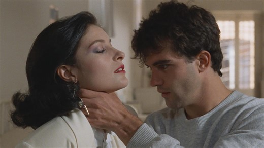 El 'Matador' de Almodóvar, nueva faena en Venecia: la masturbación que deslumbró a Tarantino