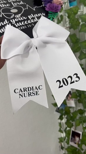 DIY Graduation Bow Tutorial