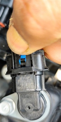Camshaft Sensor Connector Open – Why Does This Error Occur?😊 #shorts