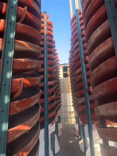 Spiral sluice is a commonly used device for gravity separation and classification of minerals, and is widely used in the processing of minerals such as placer gold, iron ore, titanium ore, and zircon sand.#Spiralchute #Goldmine #Goldwashingchute #GoldPanningchute#GoldPanningEquipment #MiningMachinery#GoldPanningmachines#Spiralchute #Spiralchuteinstallation #Baritespiralchute#Sulfurgoldorespiralchute #Spiralchuteassembly #Spiralconcentrator #Reselectionequipment#IronOreSpiralChute #Indonesia#Jaka