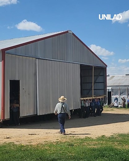 4.6M views · 7.3K reactions | It took 300 people to lift and move this barn!  | UNILAD | Facebook