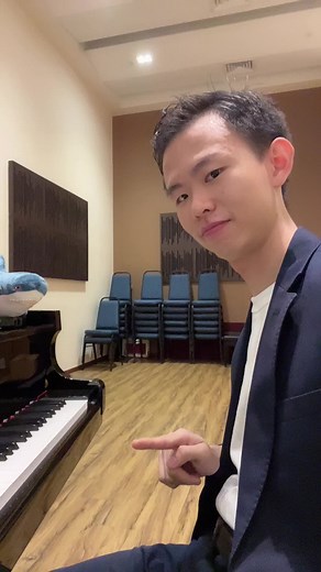 Gurenge in easy way #gurenge #piano #pianotutorial #demonslayer #pianoteacher #紅蓮華 #chill