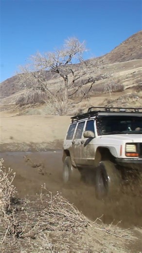 Jeep XJ Mudding #jeep #jeepxj #offroad