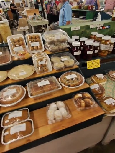 24K views · 425 reactions | #amish #lafufu #farmersmarket #lancaster #pennsylvania | Laurainamishcountry | Facebook