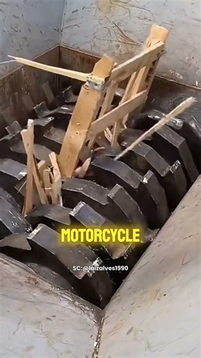 Giant Industrial Shredder in Action🏭🔩