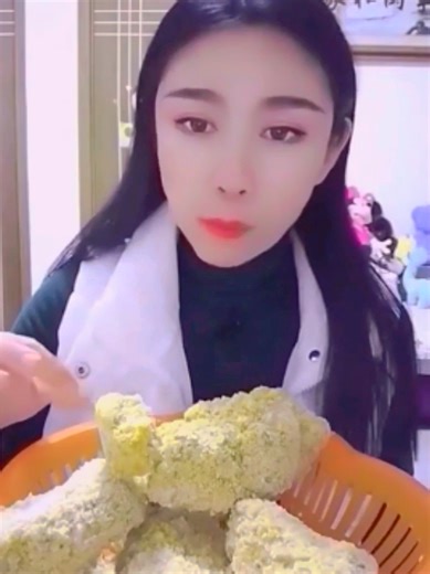 Crunchy Crushed Buckwheat Ice Eating Experience