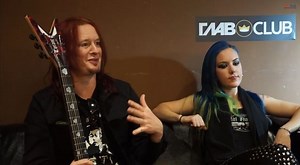 ARCH ENEMY's MICHAEL AMOTT: 'There Is Something Sexy About Women With Power'