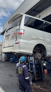 19K views · 211 reactions | Toyota Alpharetta hybrid while removing engine. #toyotaalphard #Alphard | Hamad in Japan | Facebook
