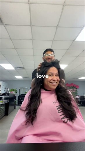 #colorista corte mariposa y tinte