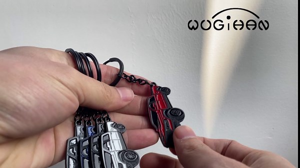 for RAM Keychain, Cool Metal Model Pendant for Car Key or Key Fob Cover Decoration, Compatible with Dodge RAM 1500 2500 Rebel TRX Accessories (White), 2.2X1.0X0.1