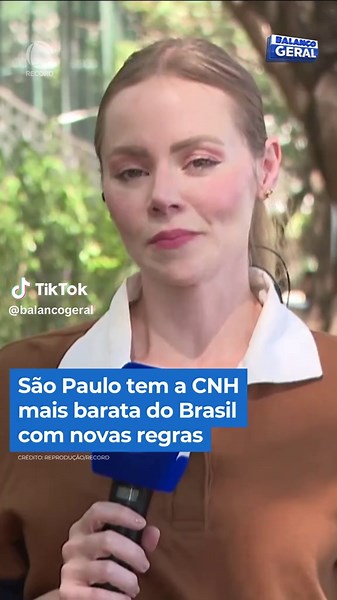 A partir das recentes mudanças nas regras para a renovação da Carteira Nacional de Habilitação (CNH), São Paulo passa a oferecer o documento mais barato do país. As alterações preveem que motoristas considerados bons condutores terão uma renovação automática da habilitação. Isso elimina a necessidade de provas teóricas e práticas, além dos testes de primeiros socorros. Apenas os exames médico e psicológico permanecem obrigatórios. O governo federal planeja estabelecer um preço único para esses e