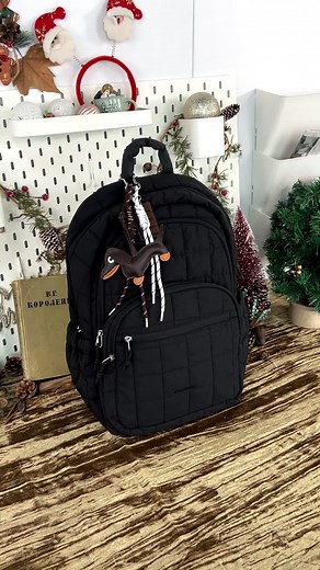 What’s in my black backpack?💻🖤🧸#bagsmart #backpack #balo #schoolbag #collegebag #bag #fyp