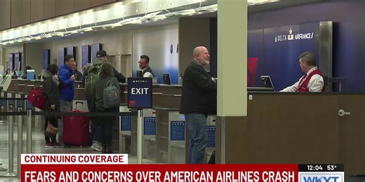 DC native flying home from Blue Grass Airport reacts to plane crash