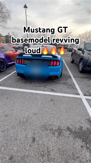 Mustang GT revving loud🔥🔥🔥#shorts #shortvideo #viral #viralvideo #trending #fyp #reels #pov