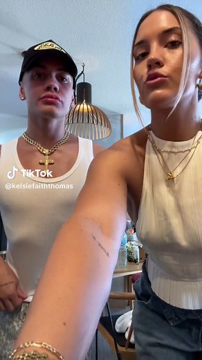 Kelsie Faith Thomas (@kelsiefaiththomas)’s videos with Hoochie Land - Kamaiyah