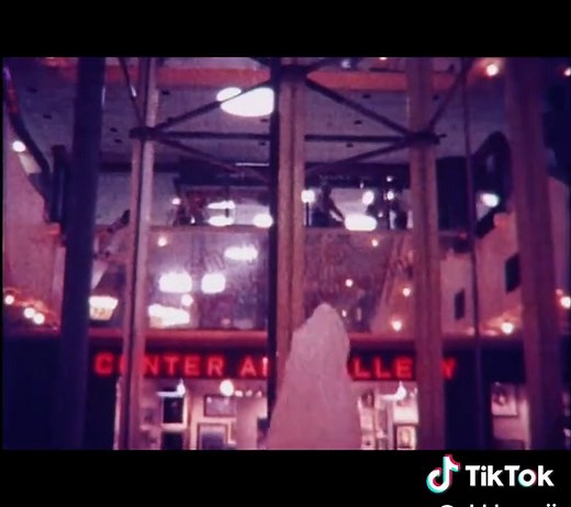 Exploring Old Hawaii: Waikiki in the 1980s