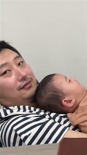 Baby can't talk yet, but already wants to learn how to trade with Dad 😂