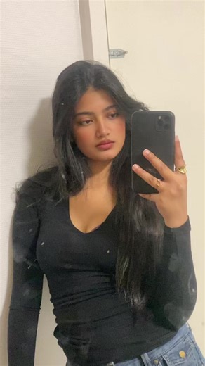 clementine.brownie (@sijj.ghimire)’s videos with Champagne & Sunshine - PLVTINUM & Tarro