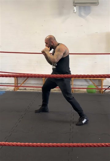 Shadow Boxing Techniques: A 3-Minute Workout