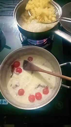 hunger games...or tum 🤣 #shots ##food #foodie #foodlover #cooking #recipe #pastalover #pasta #tasty