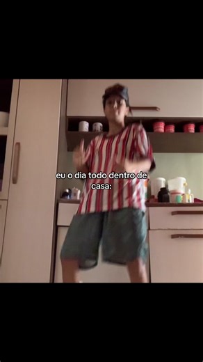 Dançando em Casa: A Nova Tendência TikTok