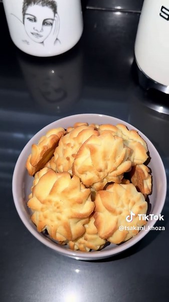 Melting Moments Recipe - Easy Yummy Biscuits