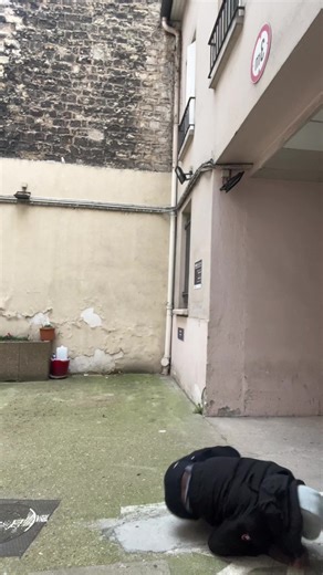 Vidéos de ALK🇲🇱 (@alk__d) avec son original - By_cia_🇨🇲