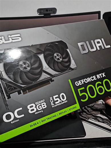 “POV: tu PC por fin recibe el upgrade que merecía 😮‍💨🔥 RTX 5060 instalada ⚡” #RTX5060 #PCGaming #GamingSetup #PcGamer #RTX