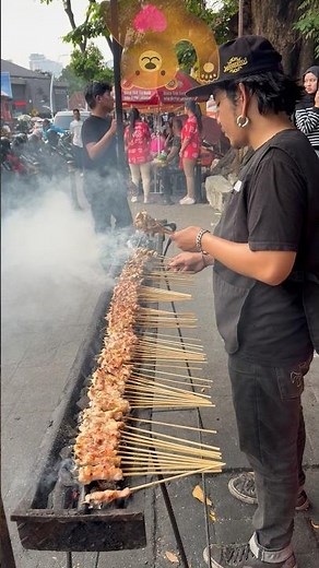 🇮🇩 Flame Grilled Satay🔥 Sate Panggang Bara Api🍢 Jajanan Jalanan🥰 숯불구이 맛집😋 인도네시아 사테👍 자카르타 음식