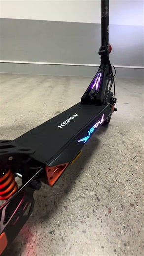 Kepow D3 scooter with gradient light, side light, headlight and taillight, and turn light.#scooters