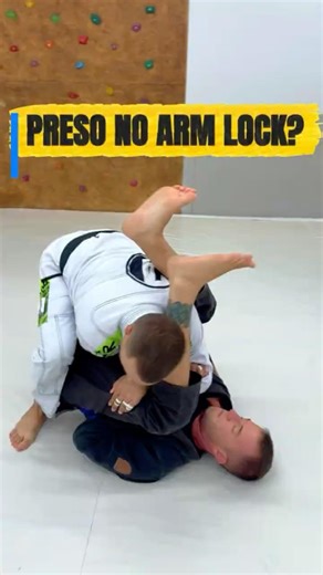 Como sair do arm lock na guarda fechada. #bjj #jiujitsu #mma #ufc #jiu #bjjlifestyle