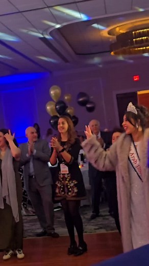 ✨ Miss Arab USA joins the dance group at the Connect Summit, celebrating Arab culture with joy, pride, and unity. A beautiful moment of tradition, community, and shared heritage, bringing everyone together through music and movement.  #MissArabUSA #MissArabUSA #ArabCulture #ConnectSummit #CulturalCelebration #ArabDance #ArabAmerican #CommunityUnity #HeritagePride #QueenVibes #MissArabOrganization #ArabTraditions #ArabPride #CulturalExperience | Miss Arab Universe | Facebook