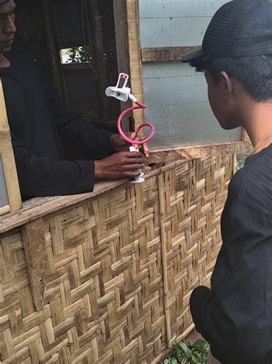 Lazypod Phone Holder: Your Convenient Hands-Free Solution