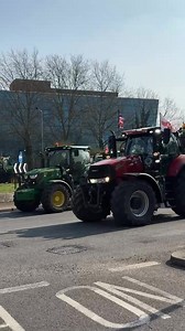 Today’s national ‘Say No to Labour’ #farmerprotests are underway 🚨❌ 🪧 ‘Labour isn’t working’ - Farmers across England protest against Labour's devastating Autumn Budget changes. 🚜 📍Aylesbury, Buckinghamshire READ MORE: https://www.farmersguardian.com/news/4411268/farmers-assemble-rally-ahead-labour | Farmers Guardian