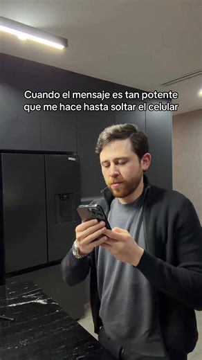 Video de sisoy (@eduardo______________1) relacionado con “when u open a risky text”