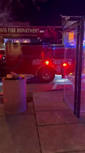 TheNewRealSTLNews on Instagram: "VACANT BUILDING FIRE UNDER INVESTIGATION Around 5:30 a.m., The New Real STL News began receiving messages and videos from residents reporting an explosion following a vacant building fire in the 2000 block of Jefferson . One of our followers, who lives next door to the property, shared multiple videos showing flames and smoke pouring from the structure. The witness believes the fire may have been caused by unhoused individuals trying to stay warm in the freezing 