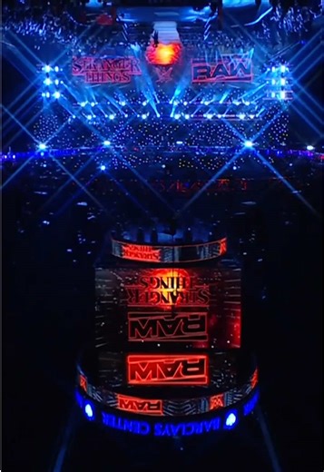 ˙uʍop ǝpı̣sdn suɹnʇ ʍɐɹ #WWE | stranger things