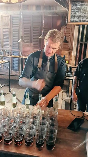 Bottlepoppin Fun: Bartender Tricks with Drinks