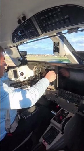 The ATIS is so much more than just a radio #aviation #pilot #explanation