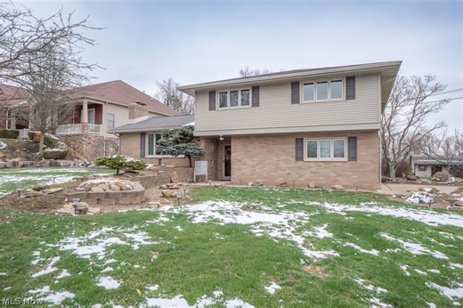 7416 Woodcrest Ave NE, Canton, OH 44721 - MLS 5194112 - Coldwell Banker