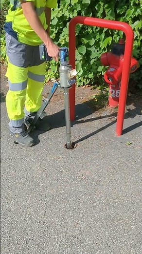 Operate fire hydrant valve easily and safely !
