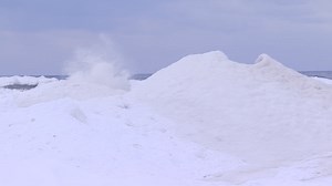 ‘Ice volcanoes’ seen along Lake Ontario in Oswego