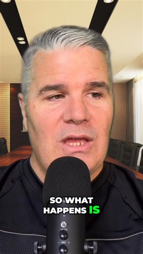 Want to get into real estate? It's easier than you think! Two classes (60 & 30 hours) and a test are all it takes. The best part? You can now do it all online, at your own pace, within a year! Find the learning method that works best for you. #RealEstate #RealEstateTips #NewCareer #OnlineLearning #RealEstateLicense | Elite Realty Group
