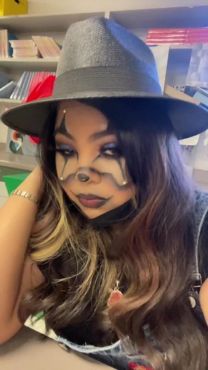 Chicana Clown Gangster Makeup Tutorial