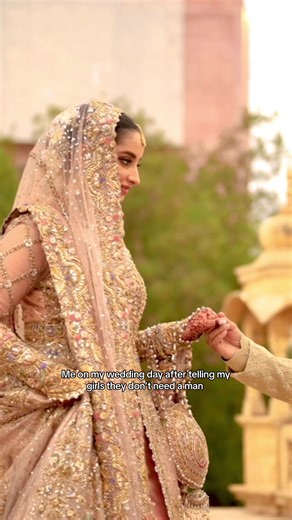 Pakistani Wedding Day - Bridal Dress Highlights